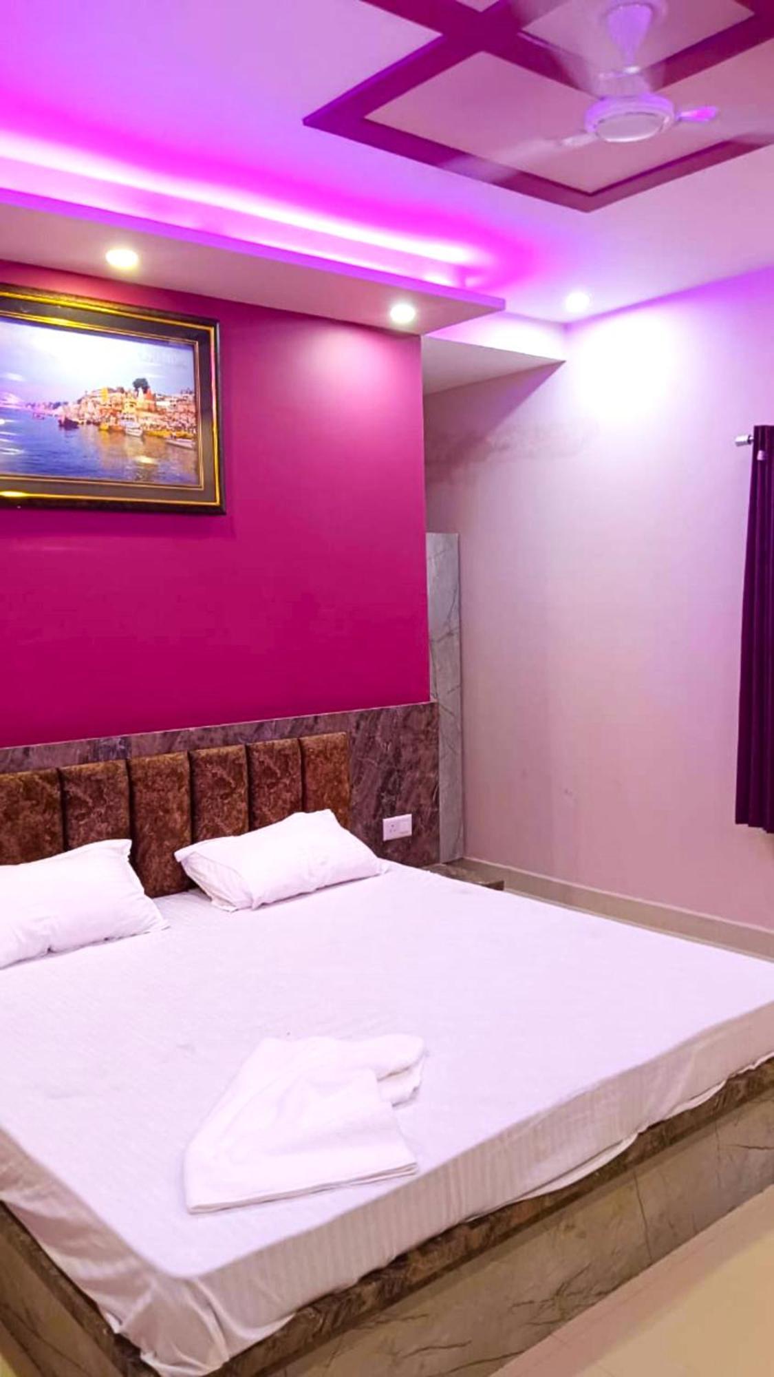 Hotel Kashi Inn Raj Ghat Varanasi Eksteriør billede