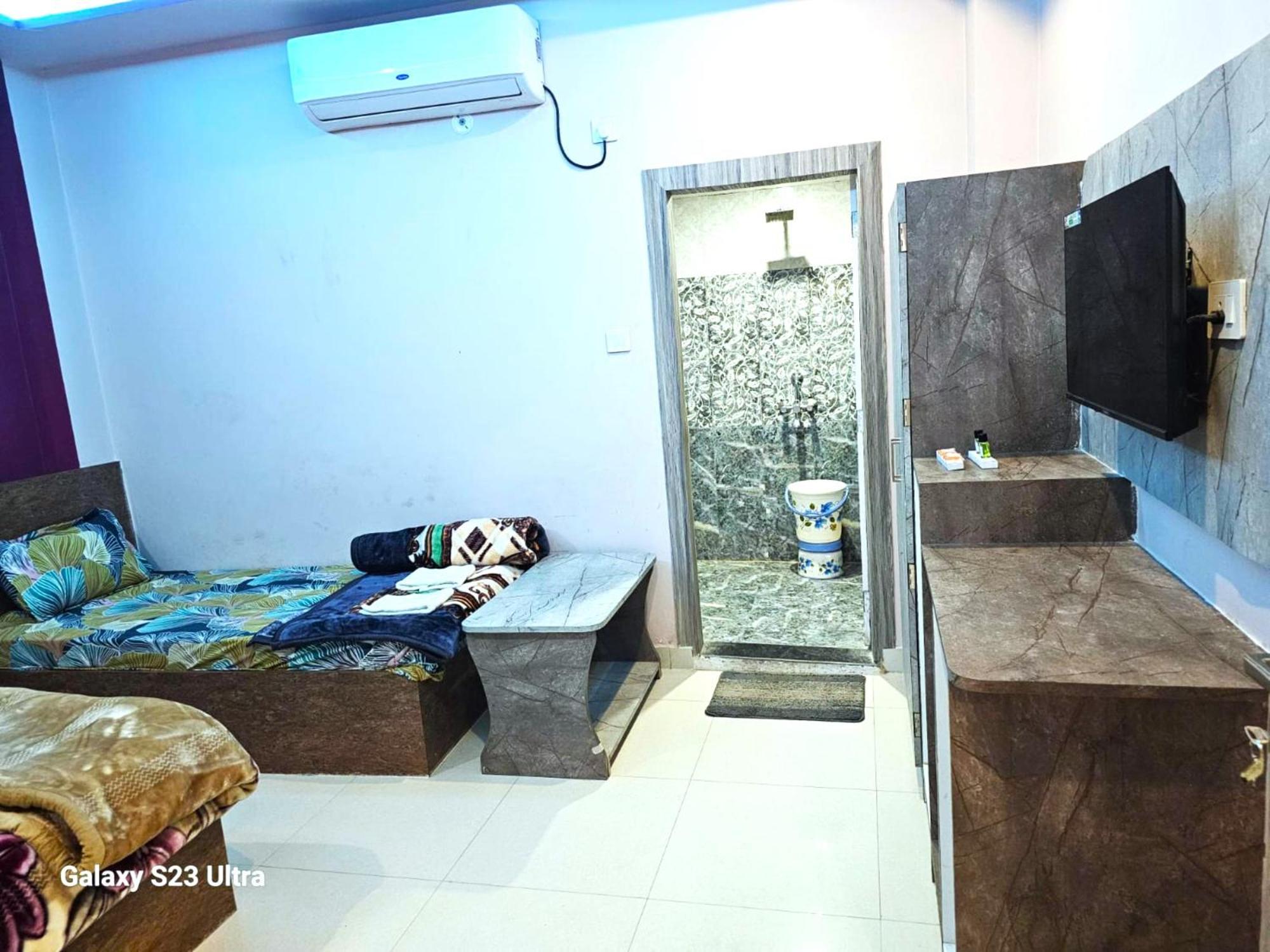 Hotel Kashi Inn Raj Ghat Varanasi Eksteriør billede