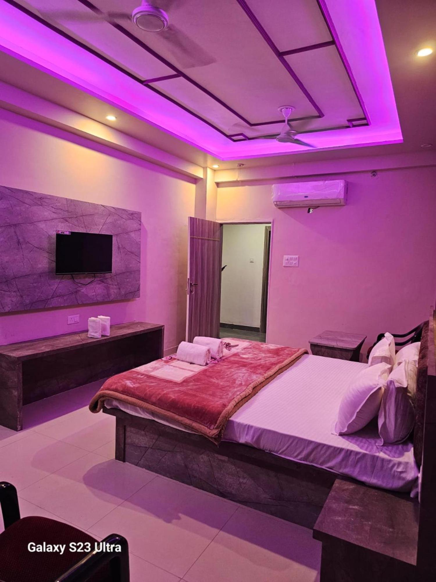 Hotel Kashi Inn Raj Ghat Varanasi Eksteriør billede