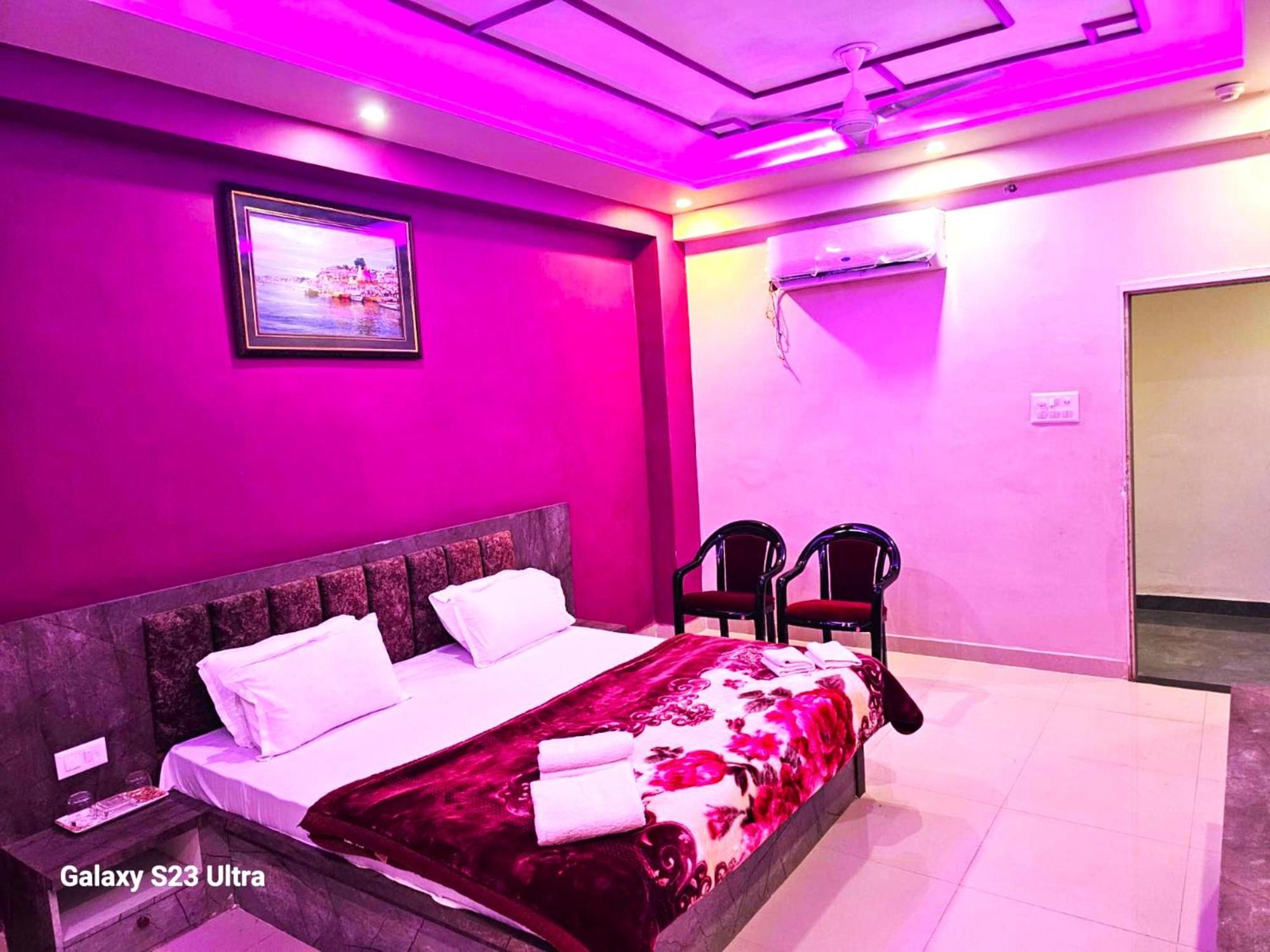 Hotel Kashi Inn Raj Ghat Varanasi Eksteriør billede
