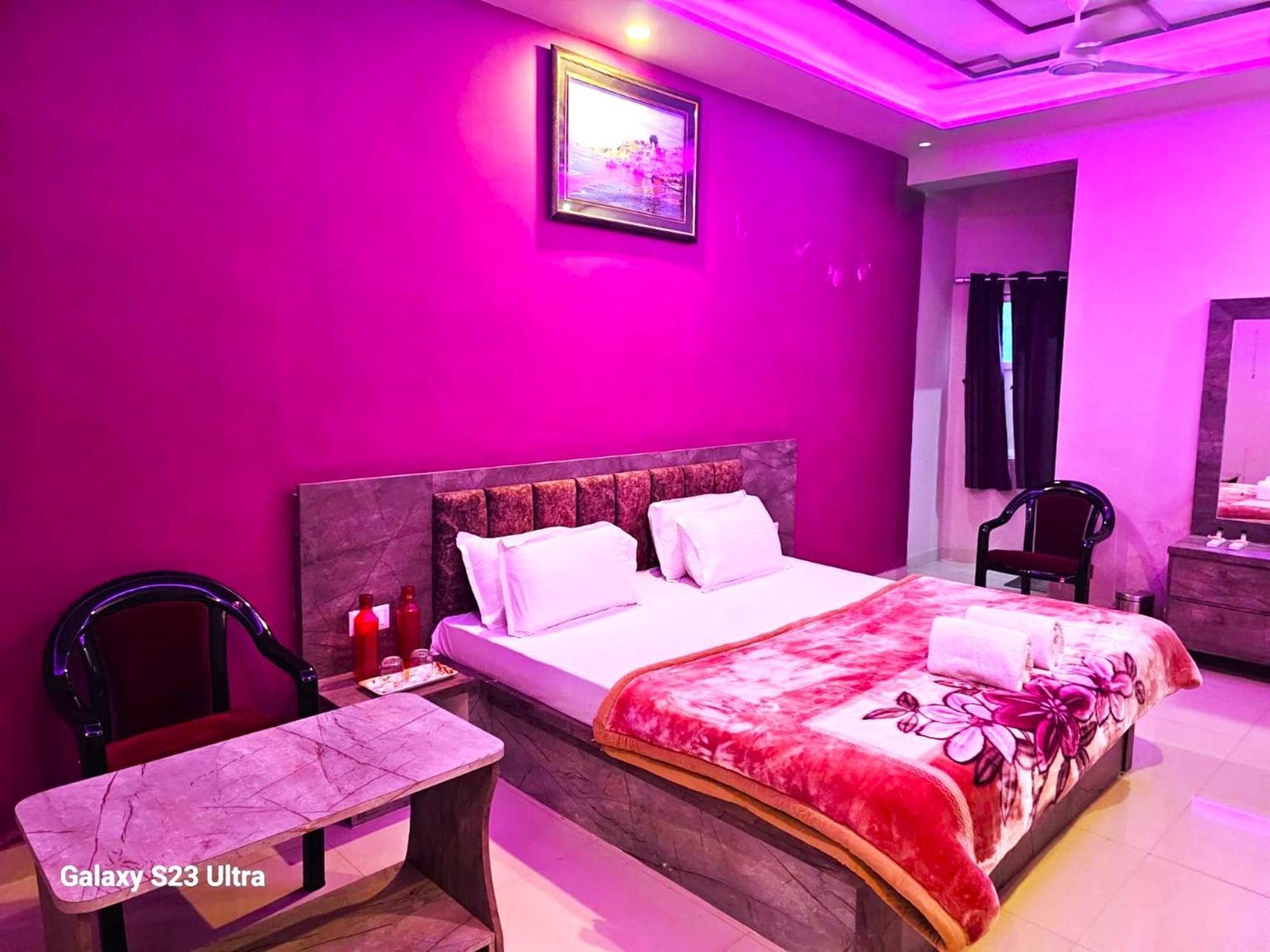 Hotel Kashi Inn Raj Ghat Varanasi Eksteriør billede