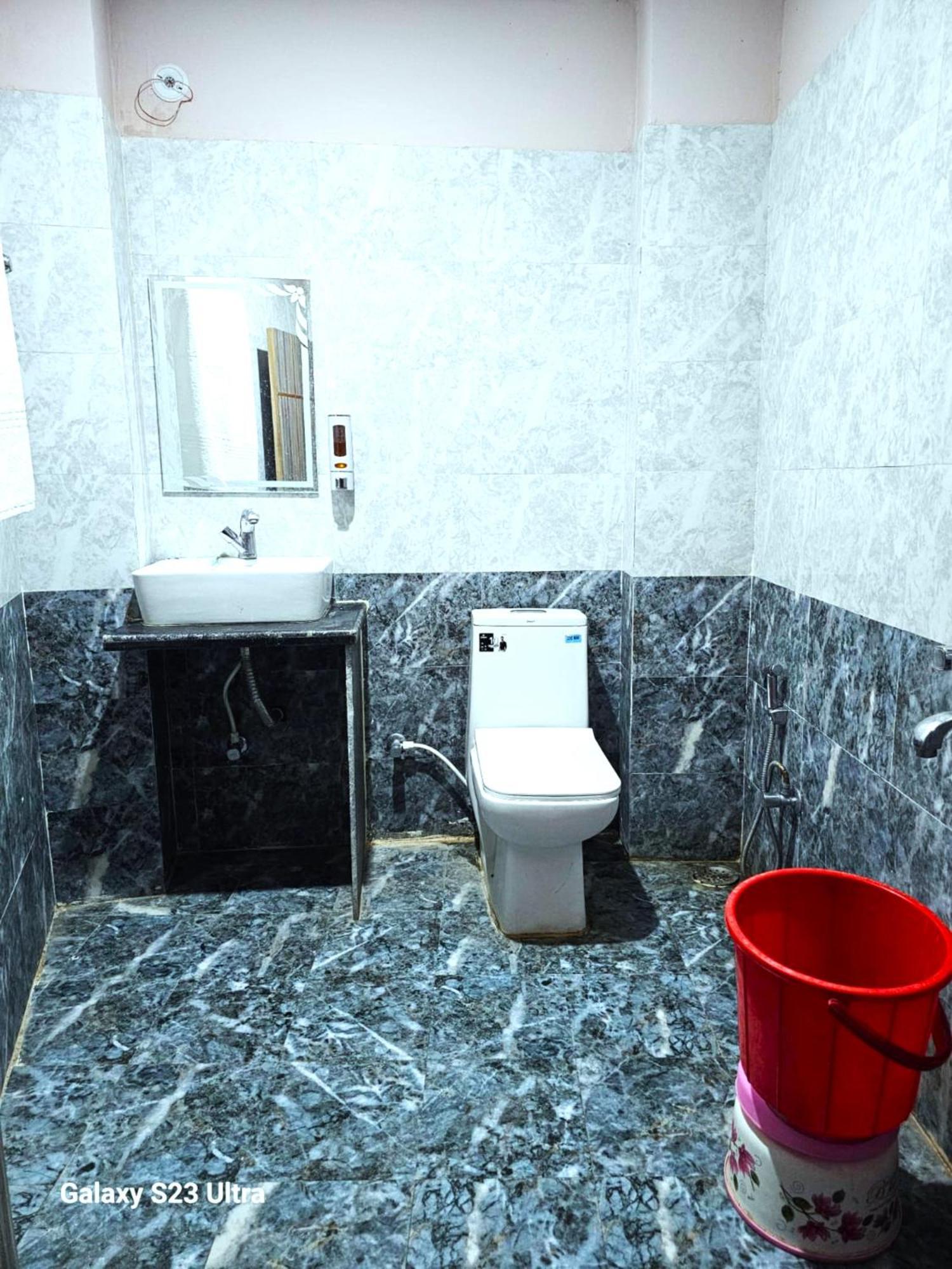 Hotel Kashi Inn Raj Ghat Varanasi Eksteriør billede